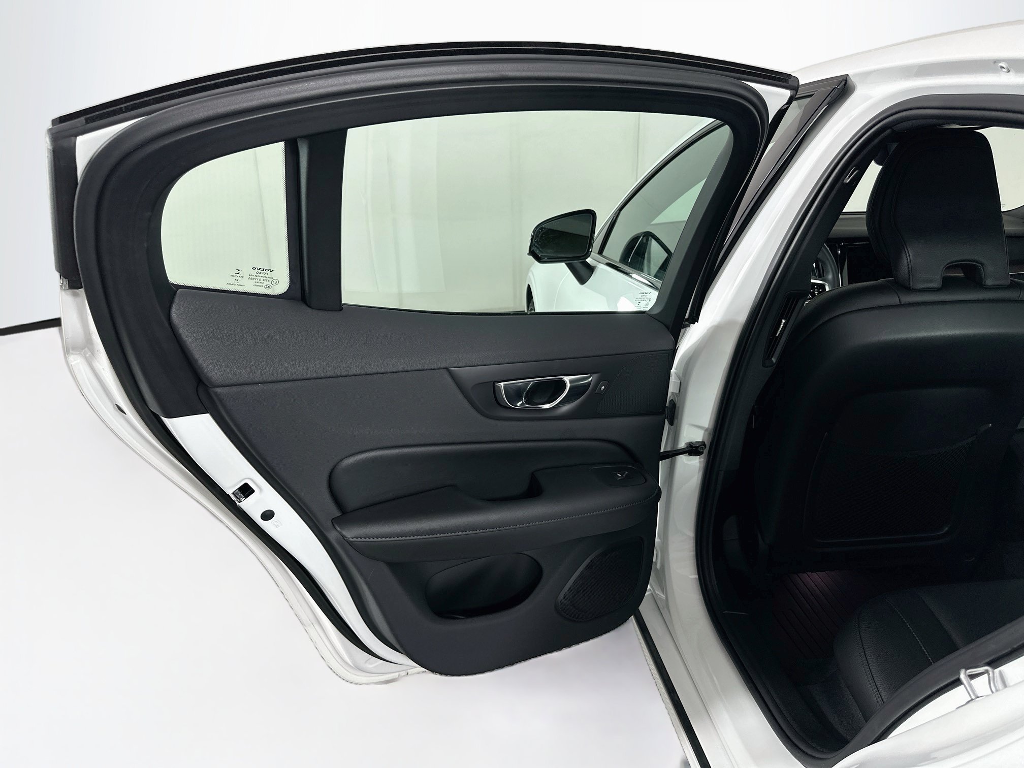 Used 2023 Volvo S60 B5 Plus w/ Climate Package AWD/4WD image 26