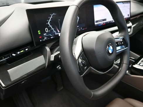 Certified 2025 BMW 530i xDrive 530i xDrive image 12