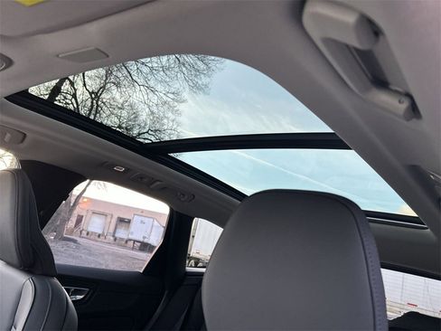 New 2026 Volvo XC60 B5 Plus w/ Protection Package Premier image 24