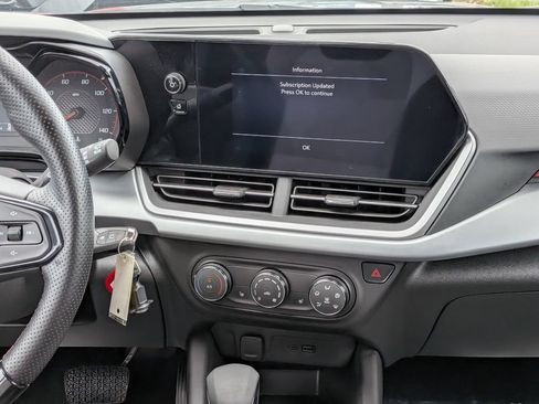 Certified 2024 Chevrolet Trax RS w/ Driver Confidence Package FWD image 17