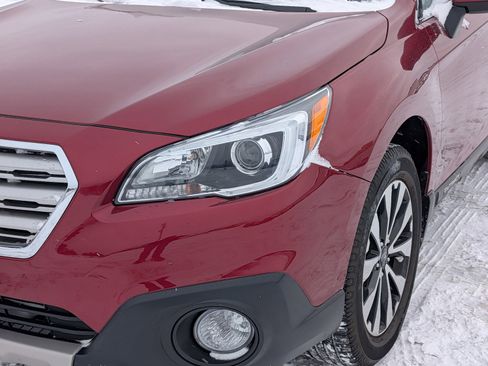 Used 2017 Subaru Outback 2.5i Limited image 16