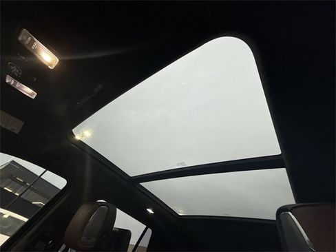 Used 2023 GMC Yukon Denali Ultimate image 21