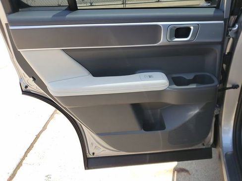 Used 2026 Hyundai Santa Fe SEL FWD image 12