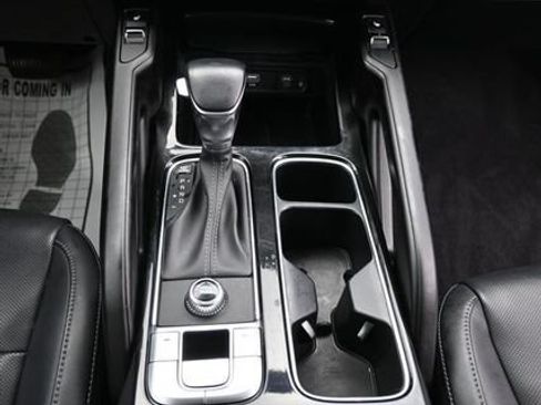 Used 2025 Kia Telluride S FWD image 17