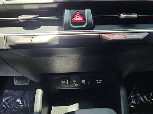 Used 2025 Kia K4 EX FWD image 24