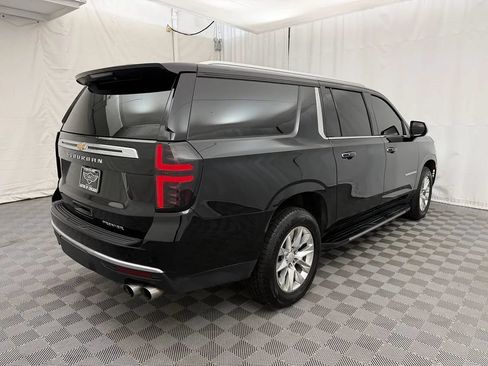 Used 2021 Chevrolet Suburban Premier AWD/4WD image 5