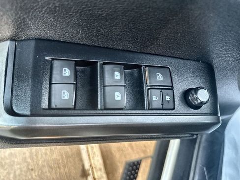 Used 2023 Toyota Tacoma TRD Sport image 10