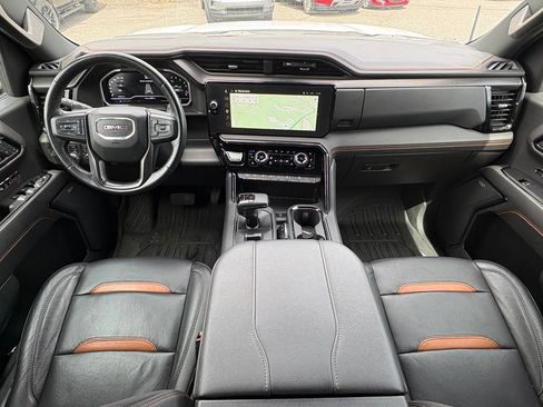 Certified 2023 GMC Sierra 1500 AT4 w/ Technology Package AWD/4WD image 5