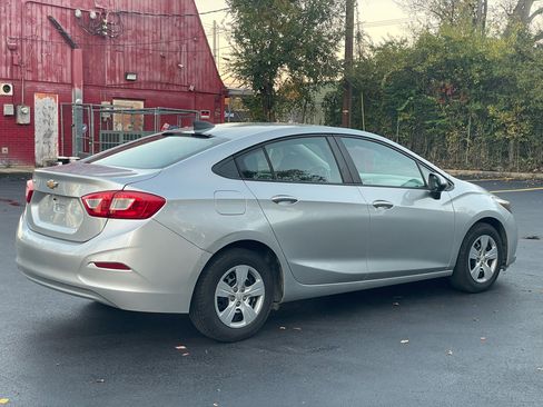 Used 2017 Chevrolet Cruze LS image 6