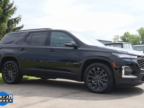 Used 2023 Chevrolet Traverse RS w/ LPO, Floor Liner Package image 2