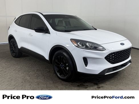 Used 2020 Ford Escape SE Sport AWD/4WD image 1