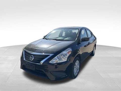 Used 2019 Nissan Versa S Plus FWD image 7