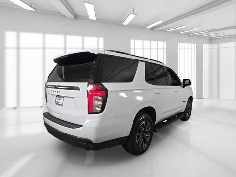 Used 2022 Chevrolet Tahoe Z71 w/ Luxury Package AWD/4WD image 8