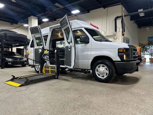 Used 2013 Ford E-150 and Econoline 150 w/ PWR Group image 53