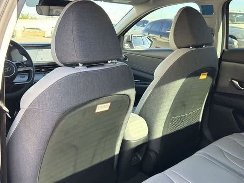 New 2026 Hyundai Elantra Limited image 15