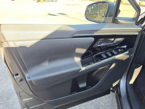 Used 2025 Toyota bZ4X XLE w/ Weather Package image 22