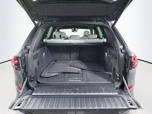 Used 2026 BMW X5 xDrive40i w/ M Sport Package image 29