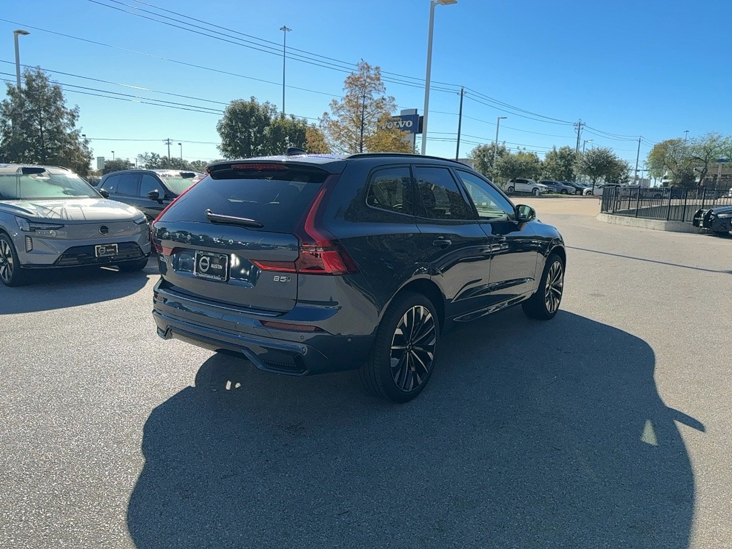 Used 2026 Volvo XC60 B5 Ultra w/ Protection Package Premier AWD/4WD image 6