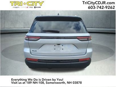 New 2025 Jeep Grand Cherokee Altitude