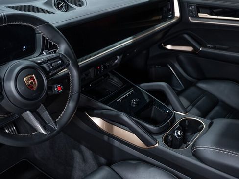 Used 2024 Porsche Cayenne Turbo GT AWD/4WD image 54