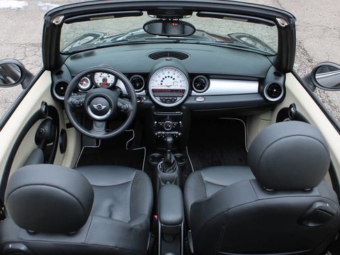 Used 2012 MINI Cooper Convertible image 13
