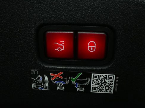 Used 2026 Mercedes-Benz CLE 53 AMG CLE 53 AMG image 27