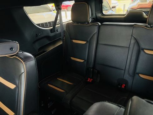 Used 2021 GMC Yukon XL AT4 w/ AT4 Premium Plus Package AWD/4WD image 37
