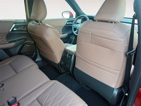 New 2026 Mitsubishi Outlander SEL image 30