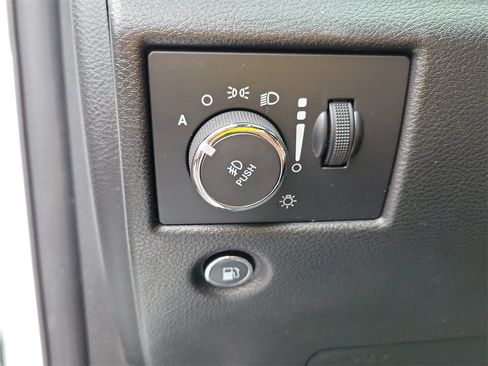 Used 2020 Jeep Grand Cherokee Overland w/ Interior Metal Package image 29