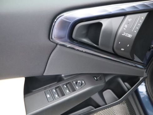 Used 2025 BMW X3 xDrive30i w/ Premium Package AWD/4WD image 24