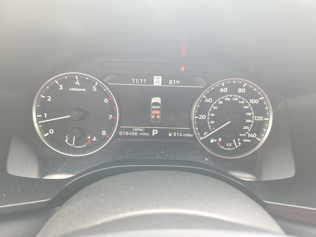 Used 2025 Mitsubishi Outlander SE AWD/4WD image 2
