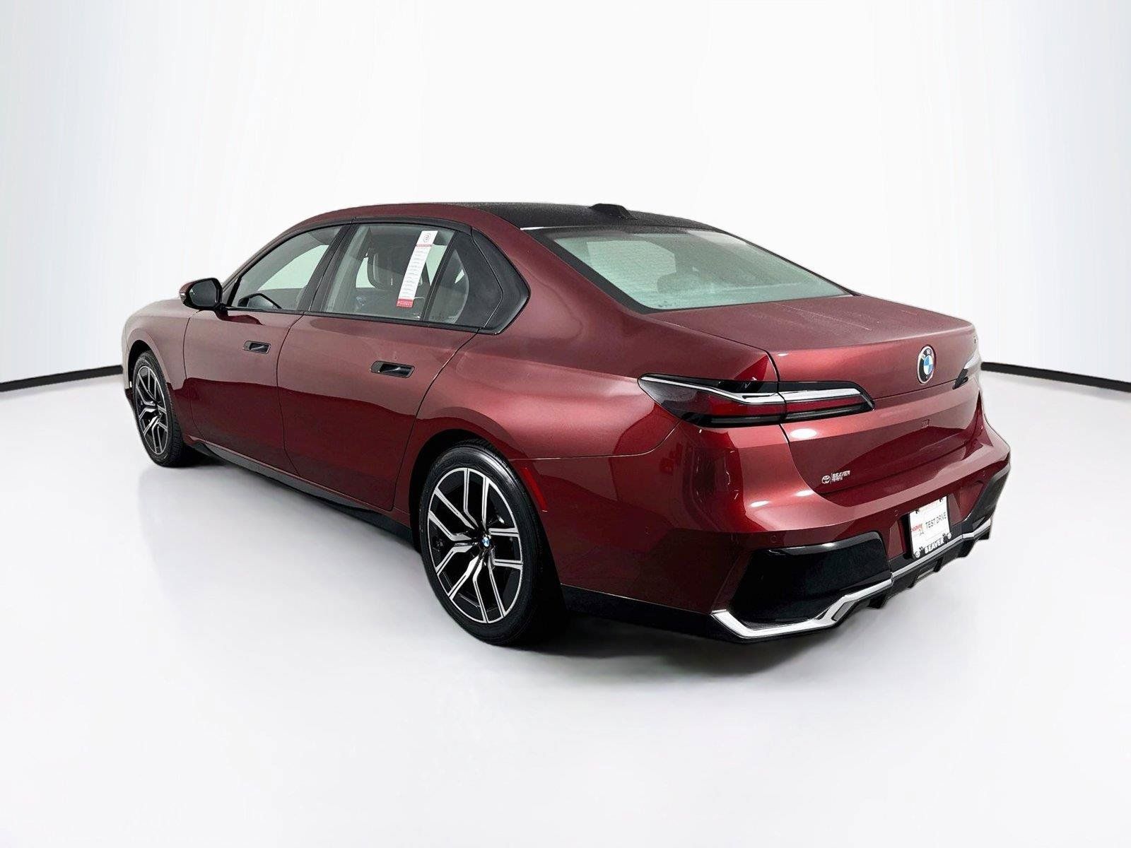 Used 2025 BMW 740i RWD image 13