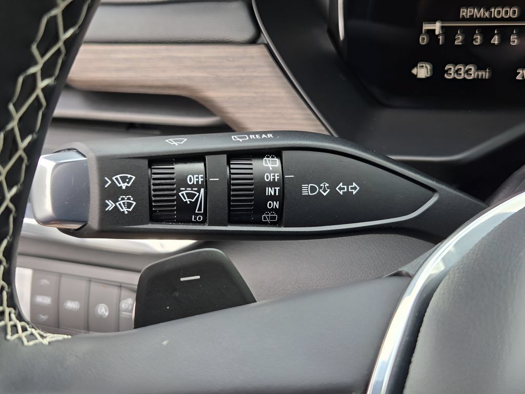 Used 2025 GMC Acadia Denali w/ Super Cruise Package AWD/4WD image 26