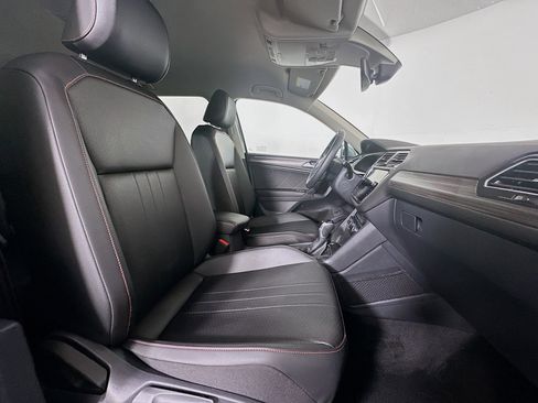 Used 2024 Volkswagen Tiguan Wolfsburg Edition image 31