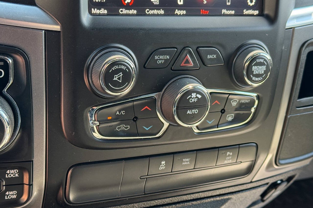 Used 2022 RAM 1500 Warlock AWD/4WD image 29