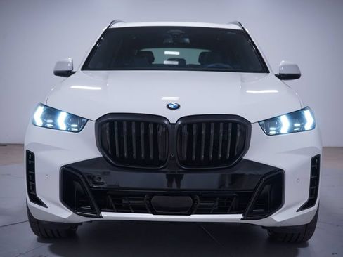 Used 2026 BMW X5 sDrive40i w/ M Sport Package RWD image 4