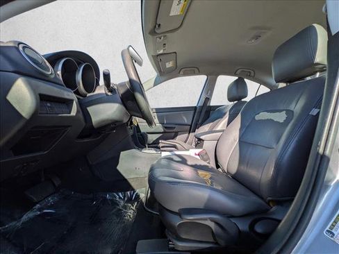 Used 2006 MAZDA MAZDA3 i Touring image 14