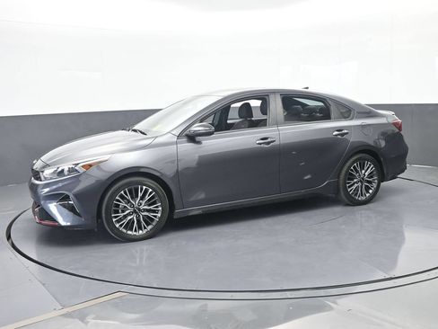 Used 2024 Kia Forte GT-Line w/ GT-Line Premium Package FWD image 2