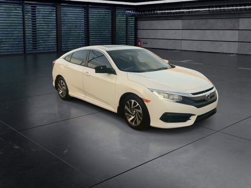 Used 2016 Honda Civic EX image 4