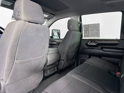 Used 2024 Chevrolet Silverado 2500 LT image 24