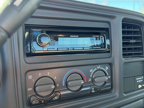 Used 2002 Chevrolet Silverado 1500 2WD Regular Cab image 19