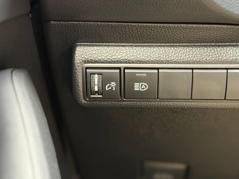 Used 2024 Toyota Corolla LE image 21