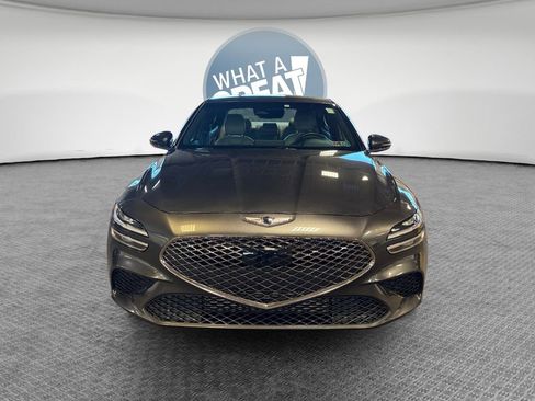 Used 2023 Genesis G70 2.0T AWD/4WD image 9