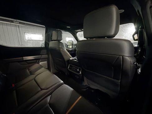 Used 2023 Ford F250 Platinum AWD/4WD image 11