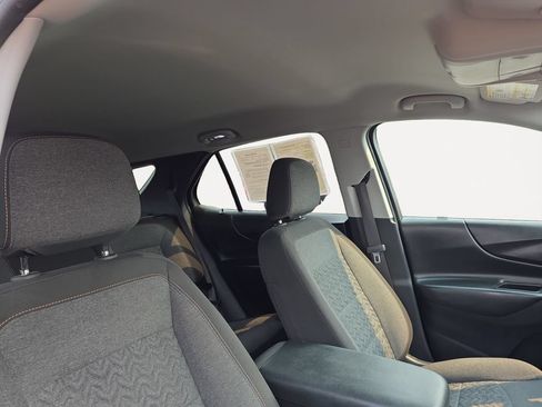 Used 2024 Chevrolet Equinox LT FWD image 11
