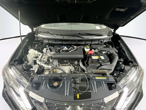 Used 2019 Nissan Rogue SV AWD/4WD image 32