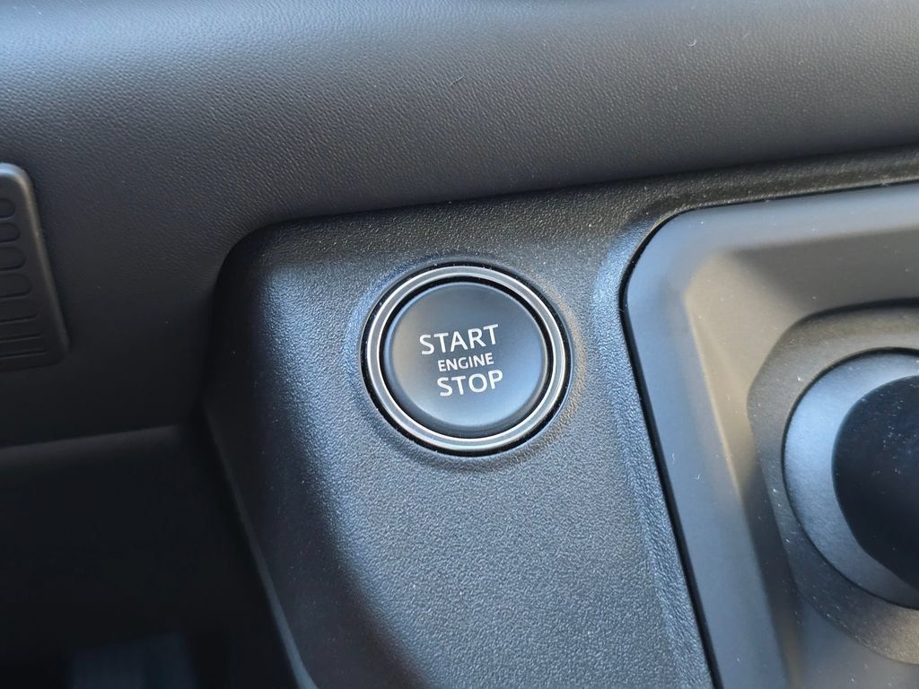 Used 2025 Land Rover Defender 110 S AWD/4WD image 28