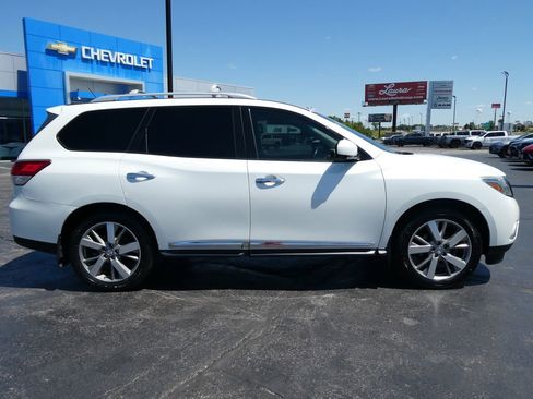 Used 2016 Nissan Pathfinder Platinum AWD/4WD image 4