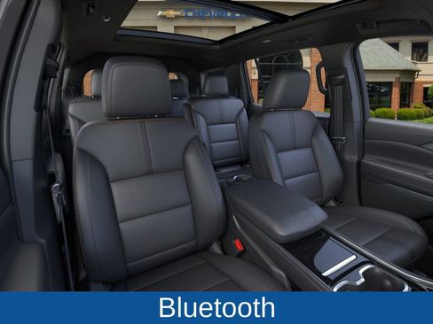 New 2026 Chevrolet Traverse High Country image 16