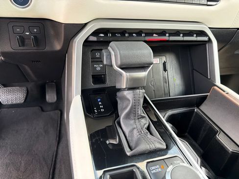 Used 2024 Toyota Sequoia Capstone AWD/4WD image 16